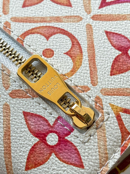 POCHETTE M¨¦TIS 25 IN CORAL MONOGRAM TILES CANVAS GOLD HARDWARE