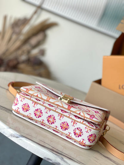 POCHETTE M¨¦TIS 25 IN CORAL MONOGRAM TILES CANVAS GOLD HARDWARE