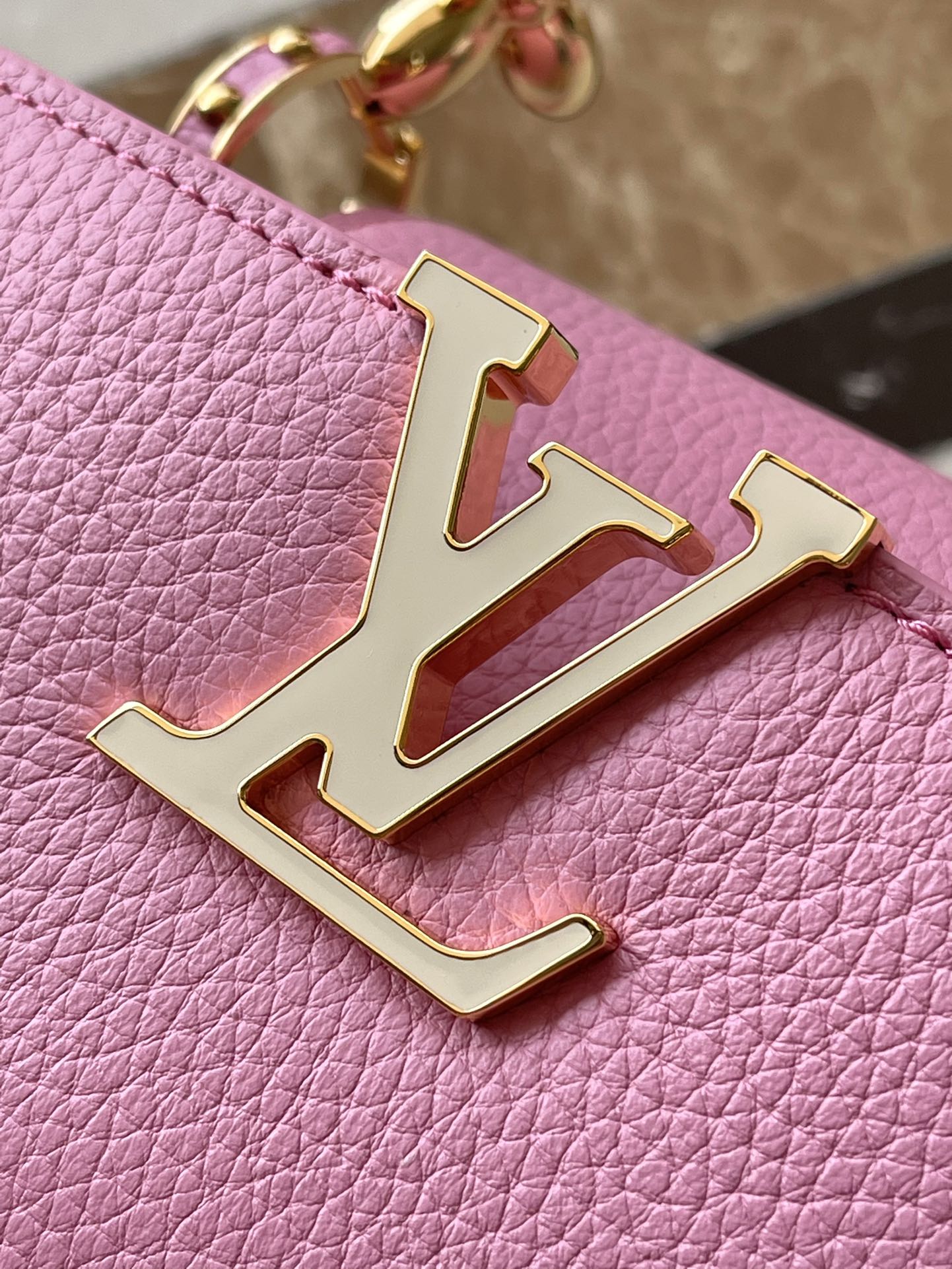 CAPUCINES BB 26 IN MARSHMALLOW PINK TAURILLON GOLD HARDWARE