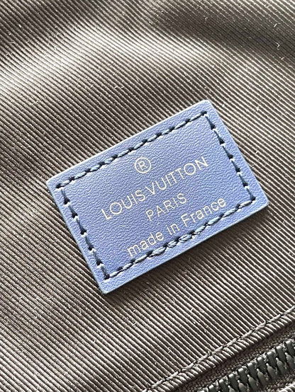 CHRISTOPHER MM 44 IN SAPPHIRE BLUE TAURILLON