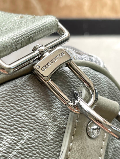 KEEPALL BANDOULI¨¨RE 45 IN GRAY MONOGRAM GRADIENT CANVAS