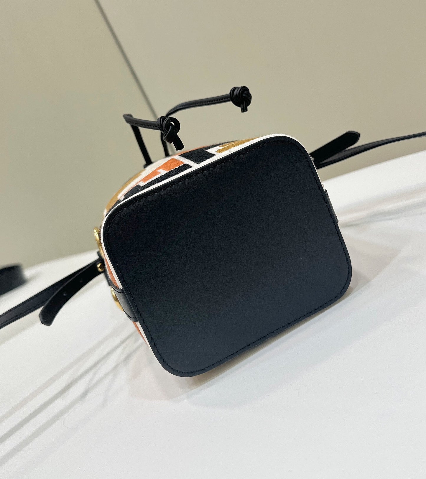 MON TRESOR 18 IN MULTICOLOR CANVAS WITH FF MOTIF EMBROIDERED