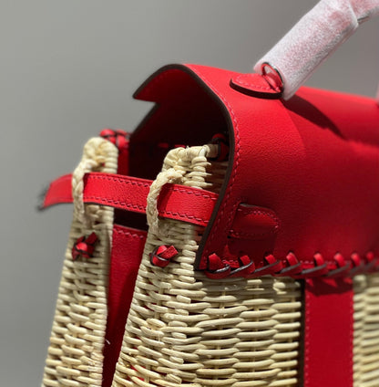 HM KELLY 22 PICNIC RED BAMBOO AND RATTAN