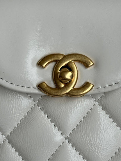 cc 24a nano 19cm kelly shopper bag pastel white lambskin