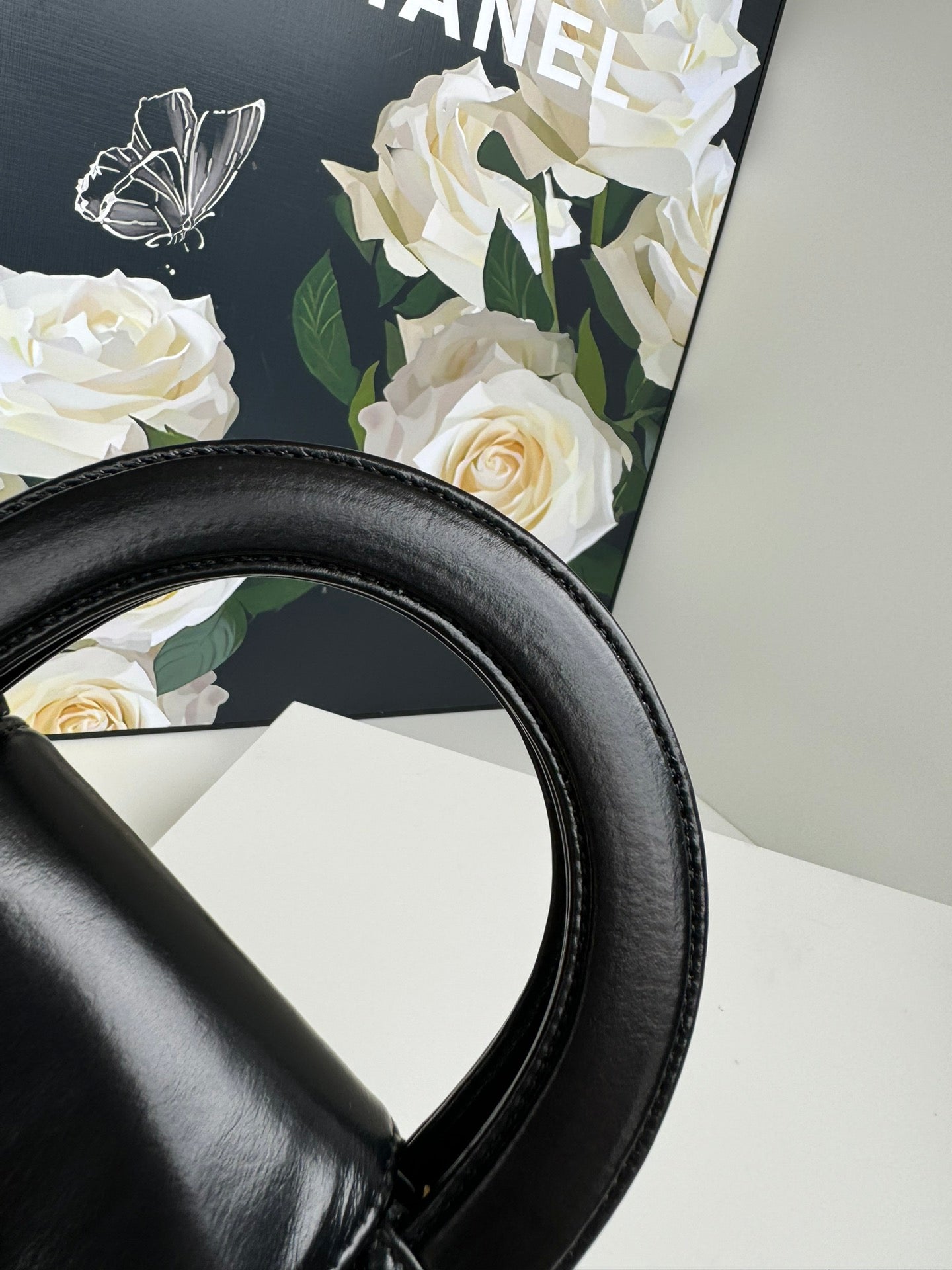 cc 24a nano 19cm kelly shopper bag black lambskin