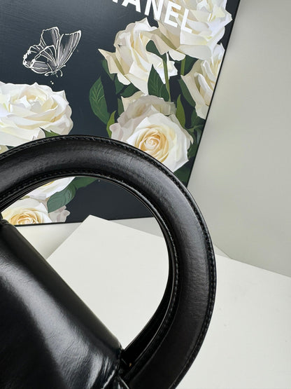 cc 24a nano 19cm kelly shopper bag black lambskin