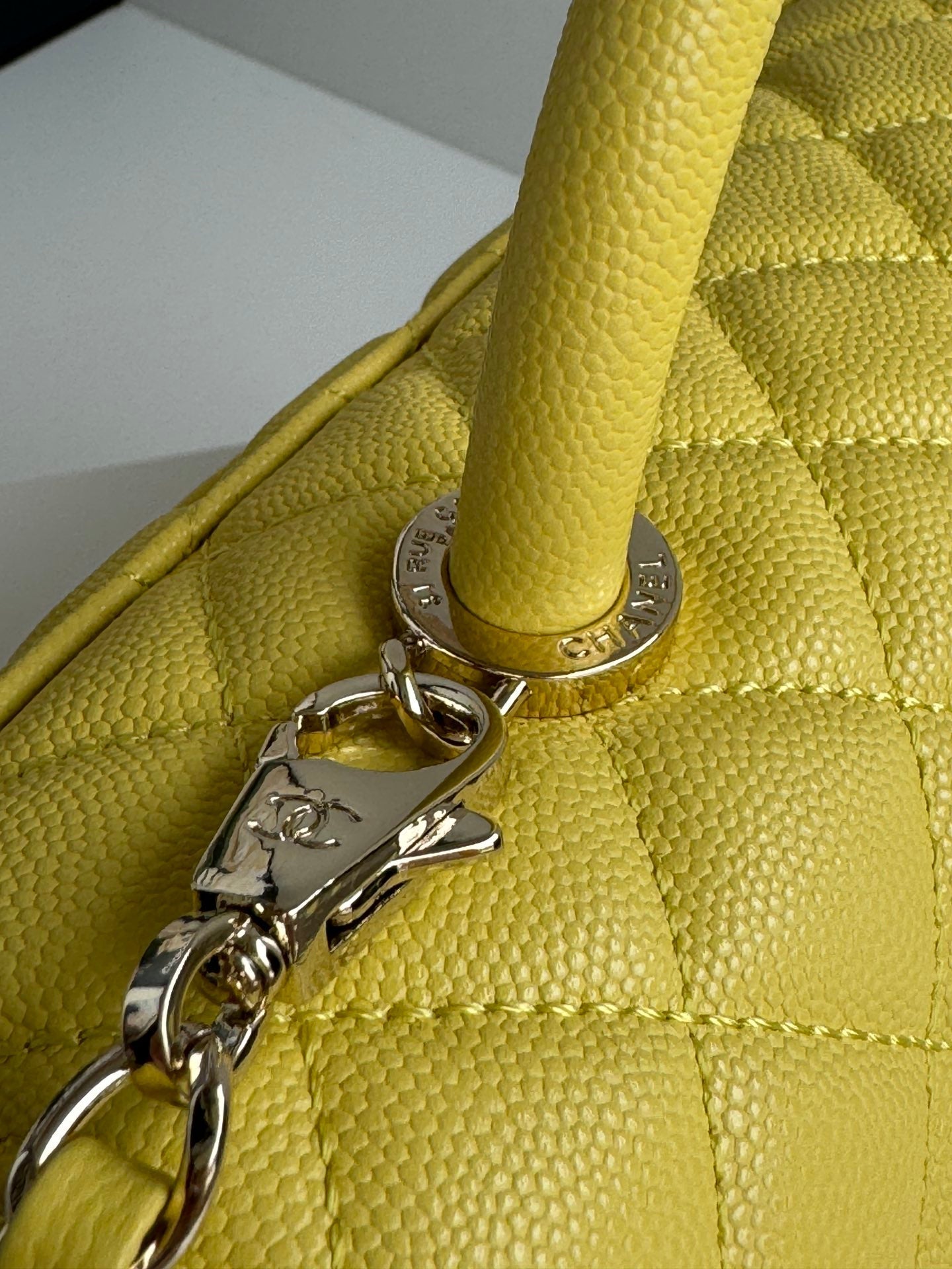coco handle medium 29cm yellow quilted caviar leather gold hardware
