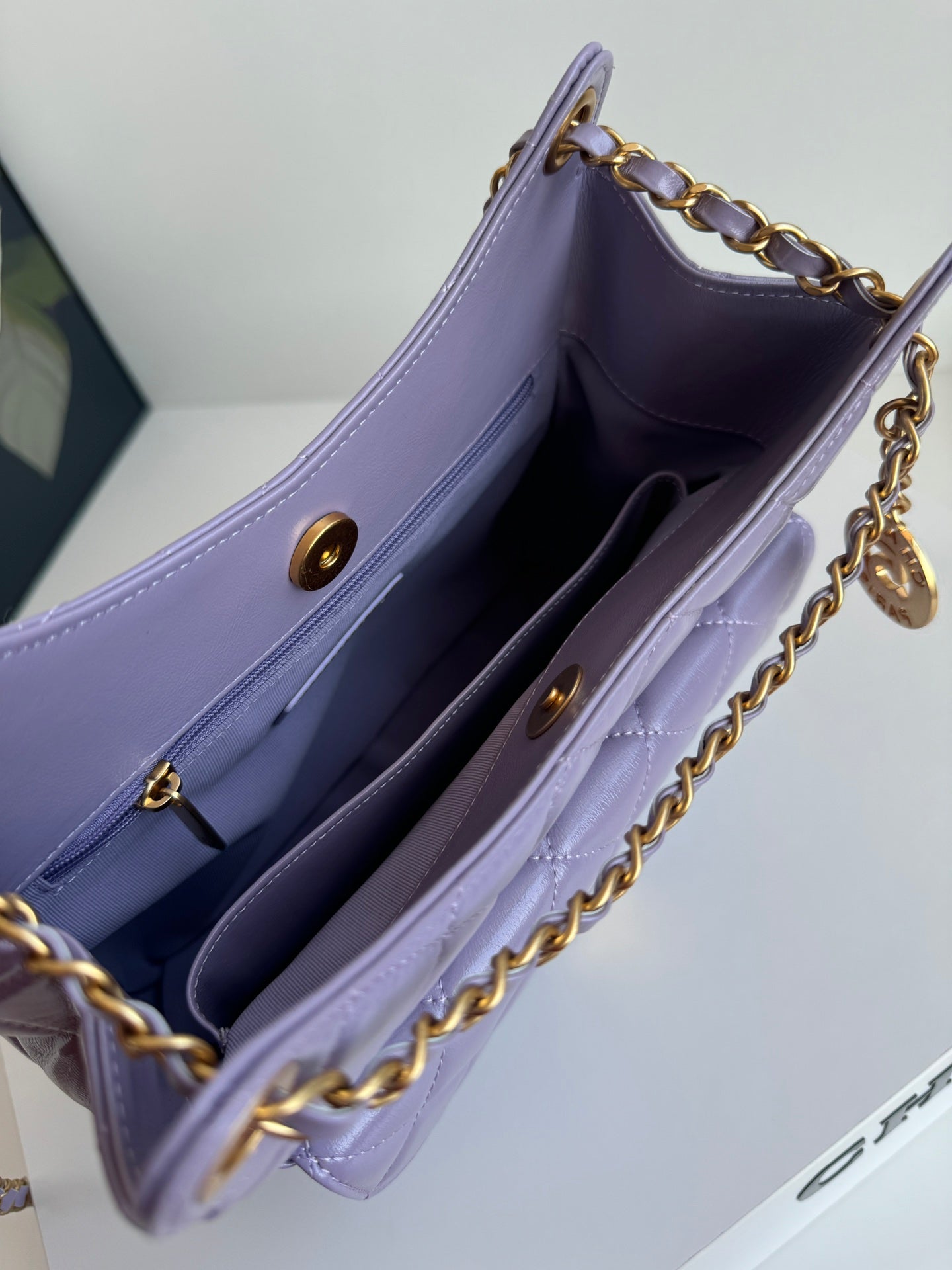 CC 23C Small Hobo Bag 21.5 Violet Lambskin Gold Hardware