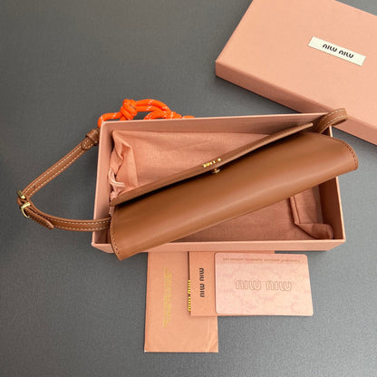 Miu Logo Wallet On A Chain 19 Lettering Cognac Calfskin 240409