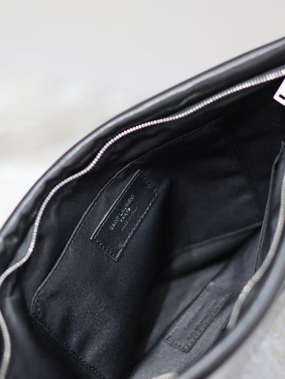 POUCH 30 IN BLACK CALFSKIN WITH EMBOSSED LOGO