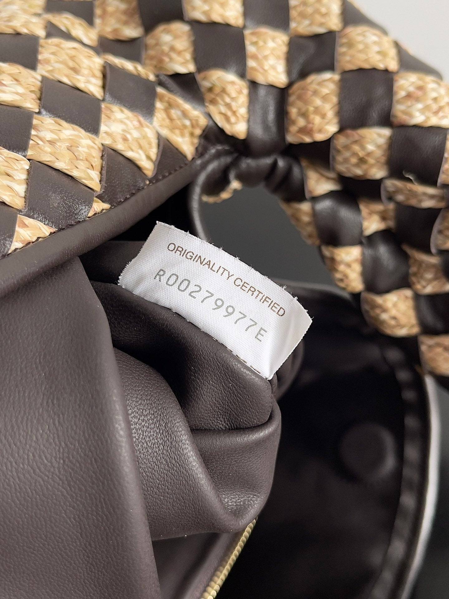 BV Large Hop 54 Chocolate Cowhide Mix Beige Raffia 209070