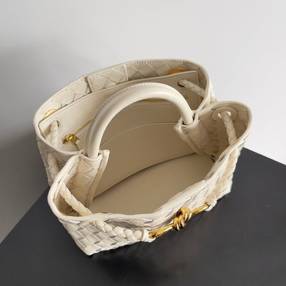 BV Small Andiamo 25 In Cream Lambskin Ghw 249677