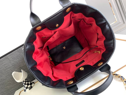 CC MEDIUM DEAUVILLE TOTE BAG 33CM BLACK CALFSKIN GHW