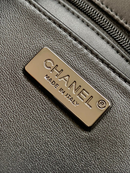 CC 24a Flap Bag 20cm Sequin Satin Black Hardware