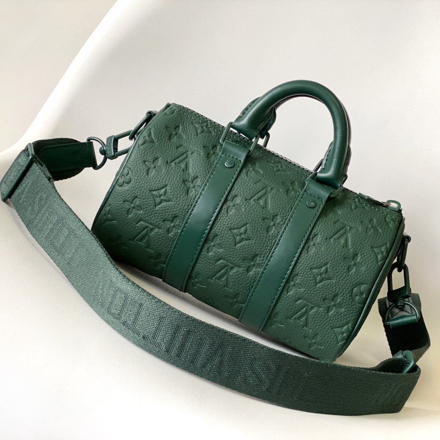KEEPALL BANDOULI¨¨RE 25 IN FOREST GREEN MONOGRAM EMBOSSED CALFSKIN