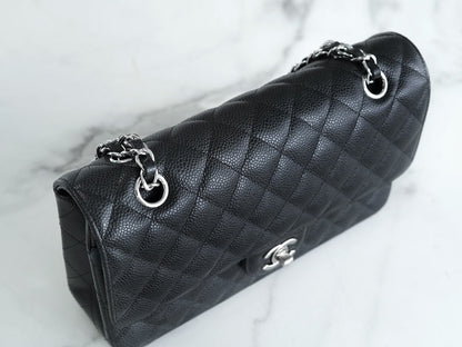 CLASSIC FLAP 25 BLACK CAVIAR SILVER HARDWARE
