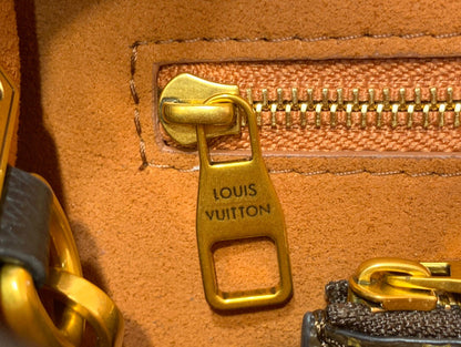 LV Low Key Messenger Black Calf Leather 205010