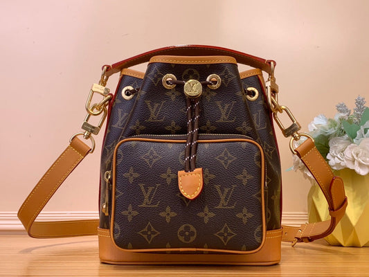 LV Noe Cargo Brown Monogram Canvas 205325
