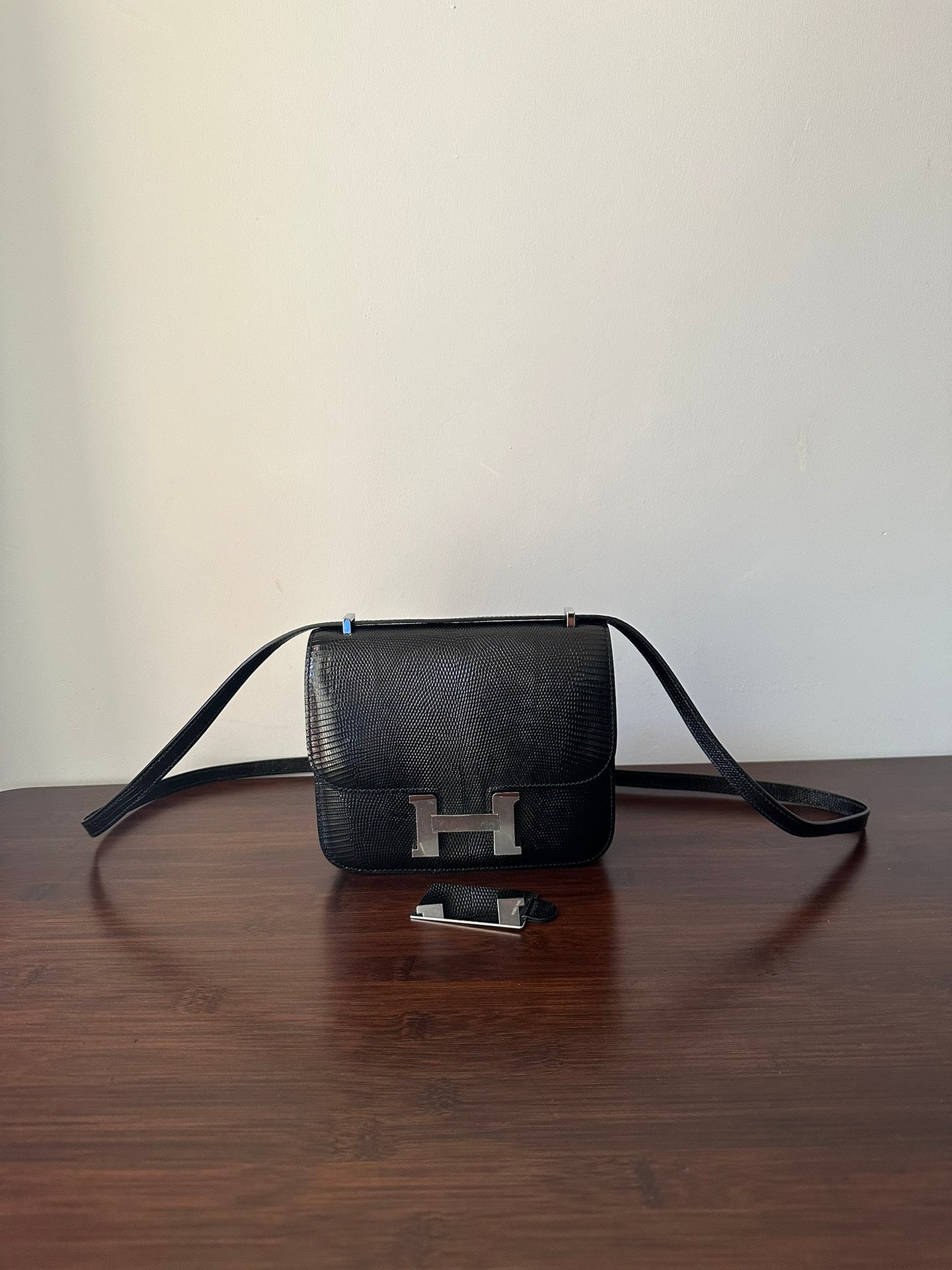 CONSTANCE 18 BLACK LIZARD SILVER HARDWARE