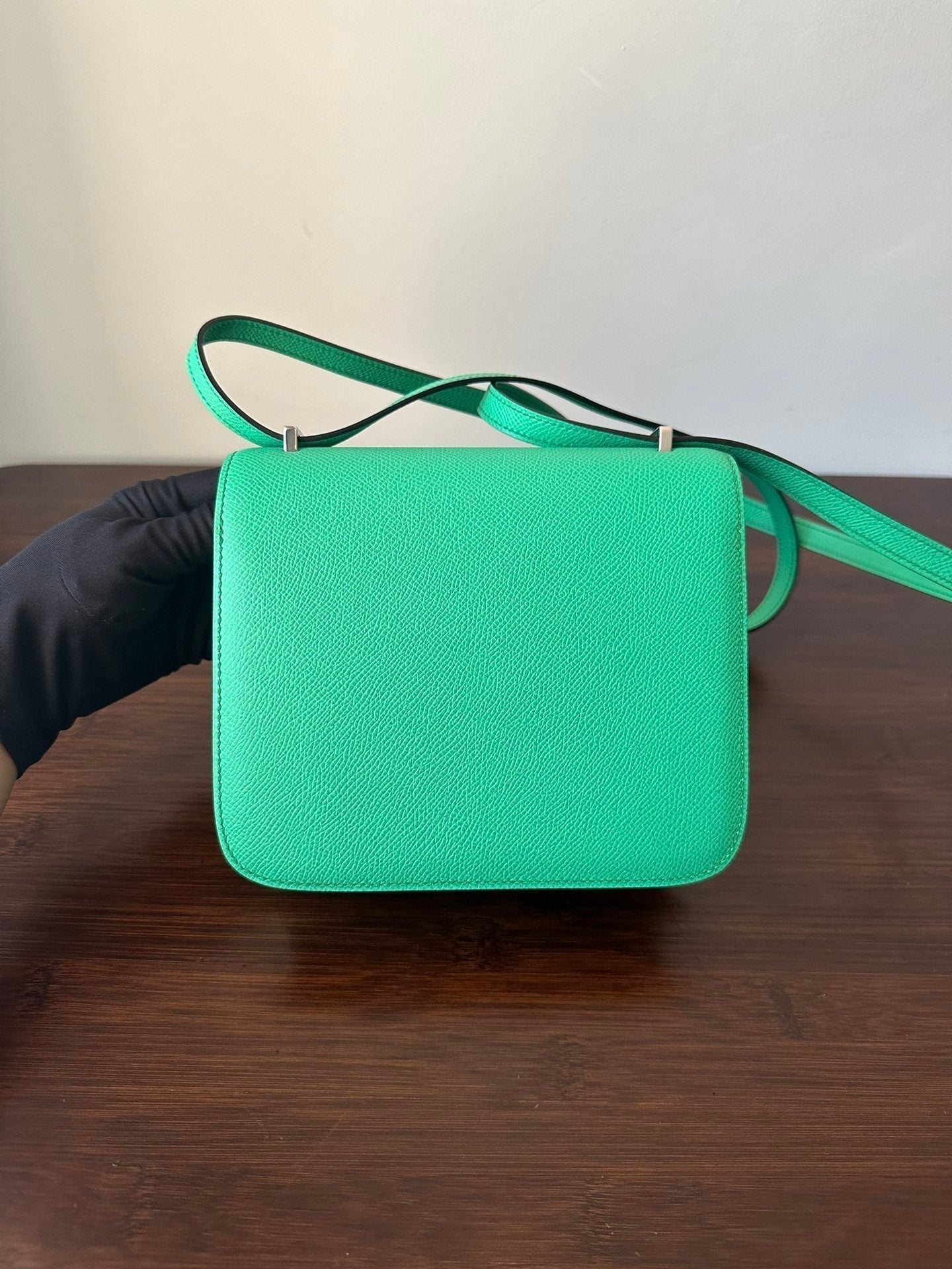 CONSTANCE 18 MINT EPSOM SILVER HARDWARE