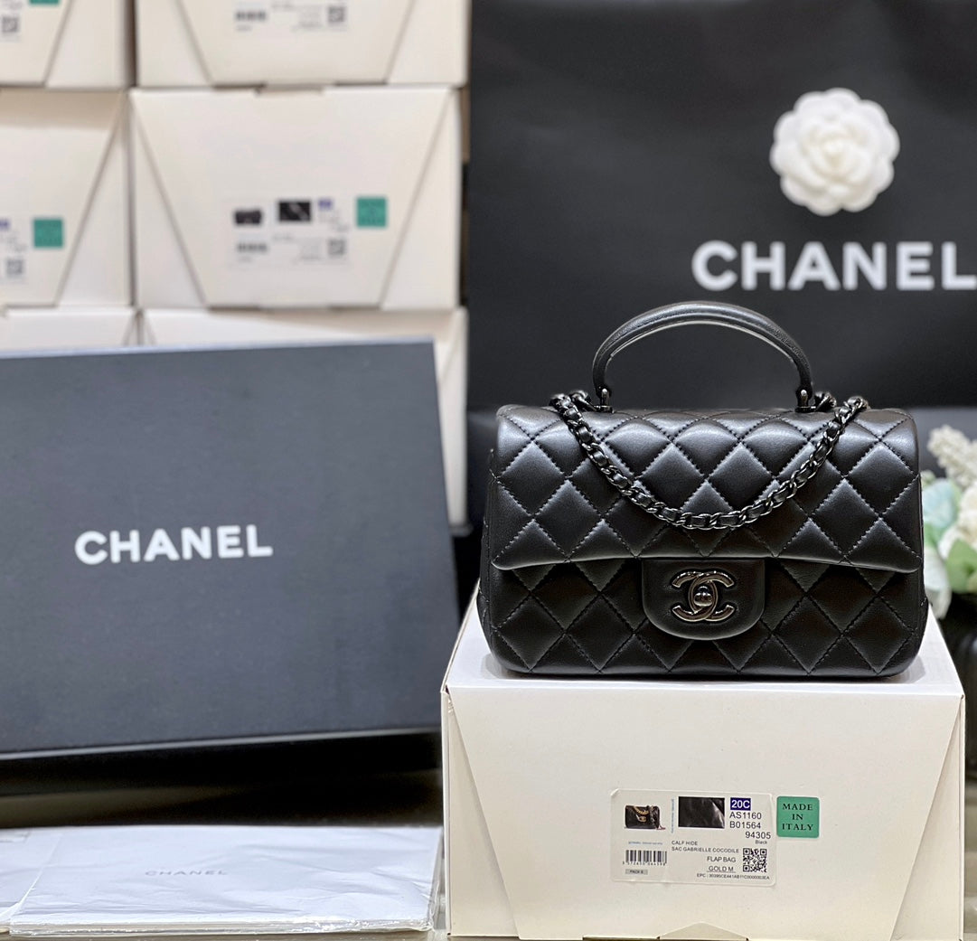 25C Mini Flap Bag Top Handle 20cm Black Lambskin Black Hardware