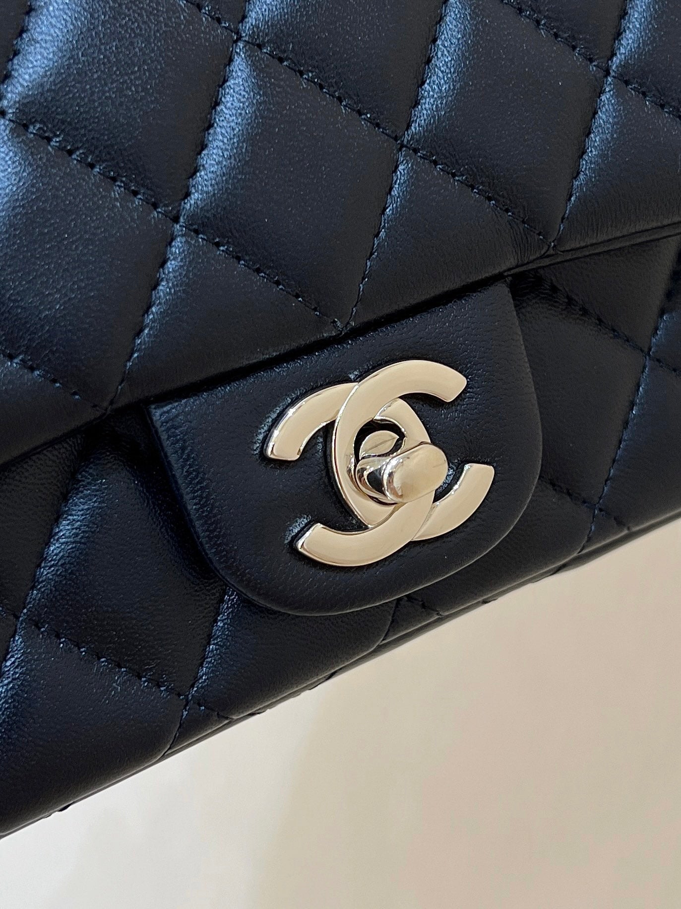 CC 24K Mini Flap Bag 18cm Black Lambskin Silver Hardware