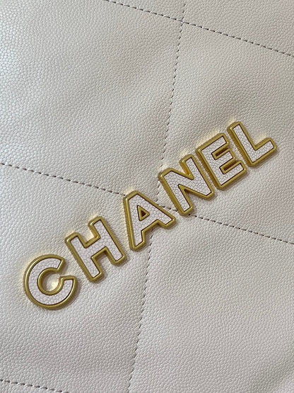 CC 24K Hobo 22 Bag Light Pink Grained Calfskin