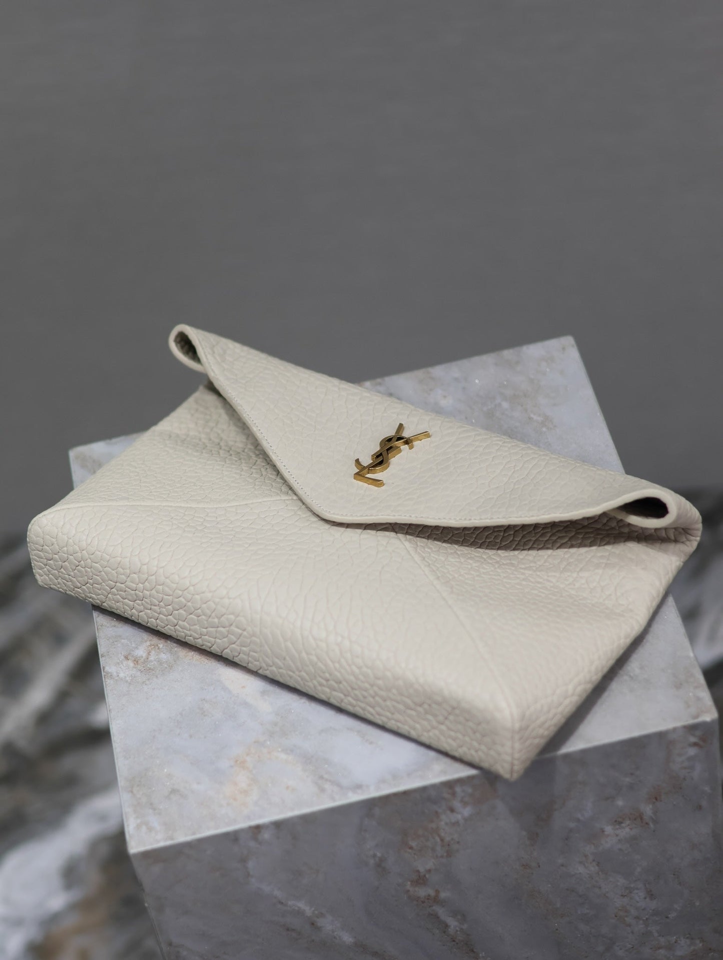 YSL WHITE LAMBSKIN CLUTCH 225388