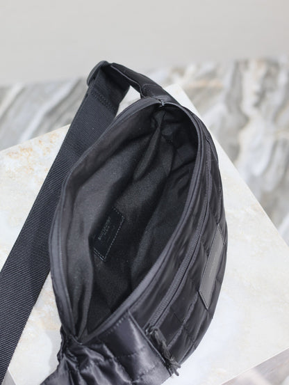 CROSSBODY BAG 24 IN BLACK PLAID NYLON