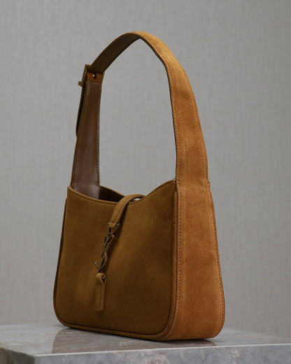 LE 5 À 7 BAG  25 IN BRONZE BROWN SUEDE COPPER LOGO