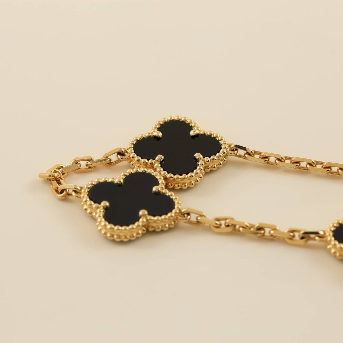 DIANA CLOVER  5 MOTIFS BLACK ONYX BRACELET
