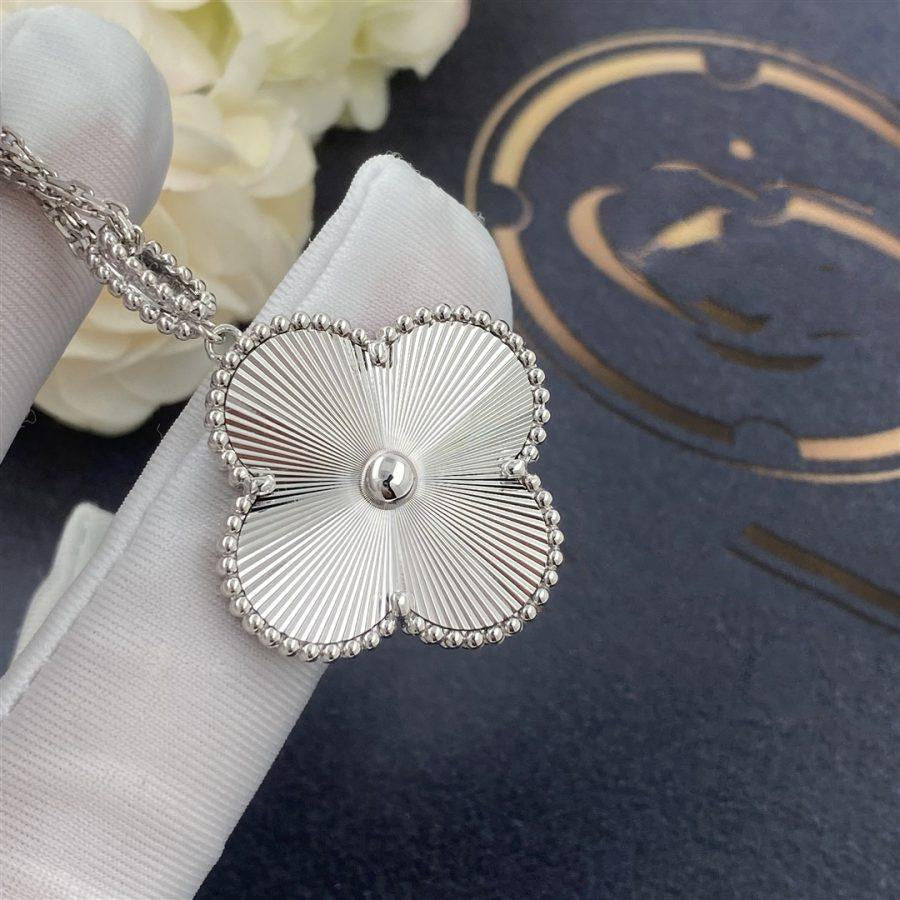 DIANA CLOVER 25MM SILVER BIG CLOVER NECKLACE