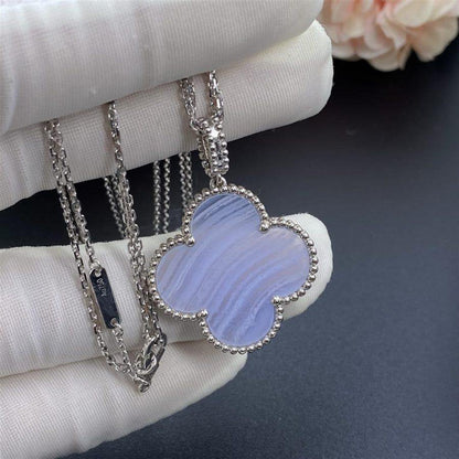 DIANA CLOVER SILVER CHALCEDONY BIG CLOVER NECKLACE