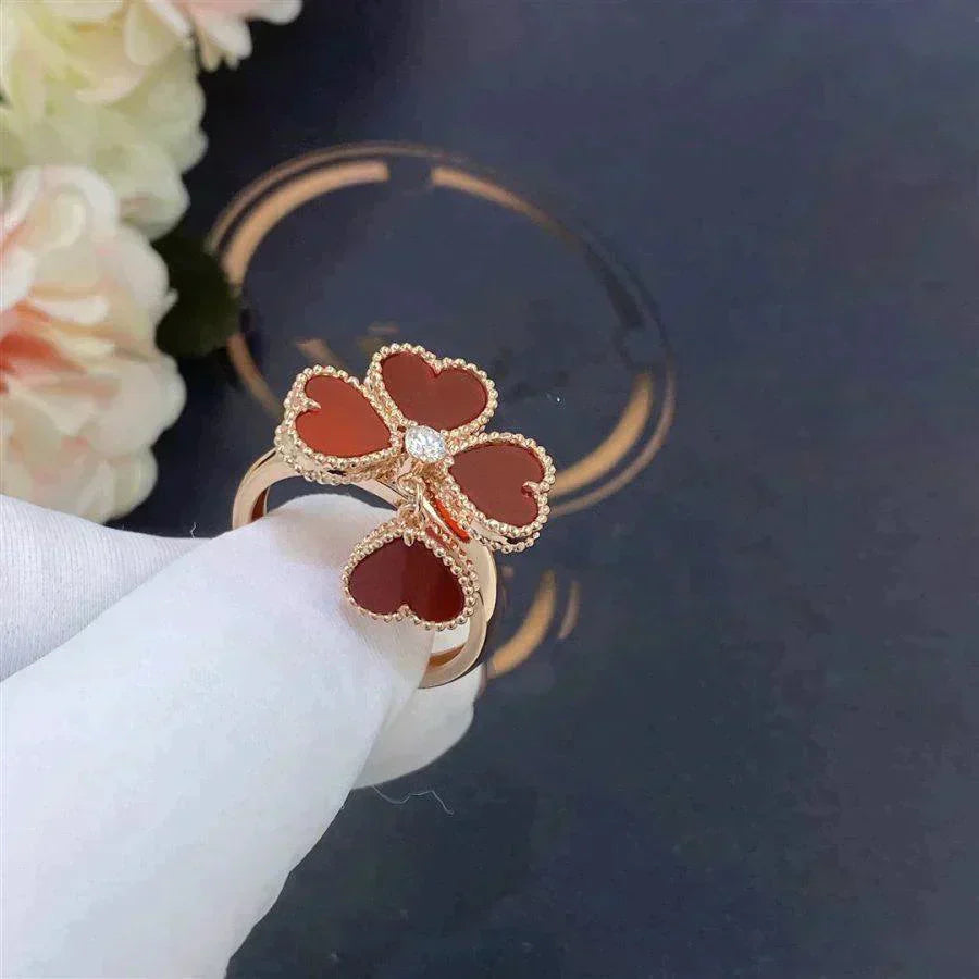 DIANA SWEET CLOVER CARNELIAN RING