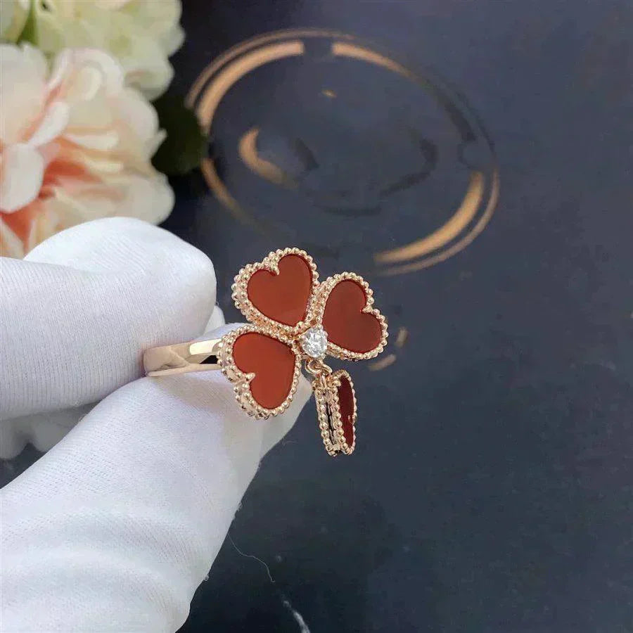 DIANA SWEET CLOVER CARNELIAN RING