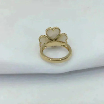 DIANA SWEET CLOVER WHITE MOP RING