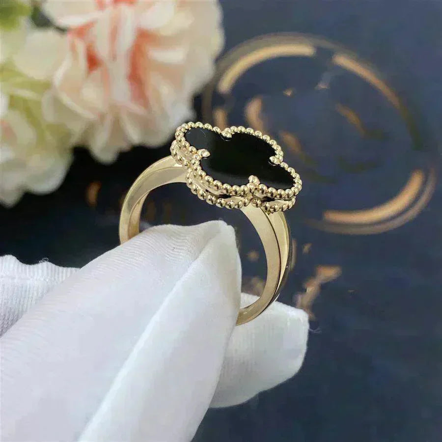 DIANA CLOVER ONYX RING