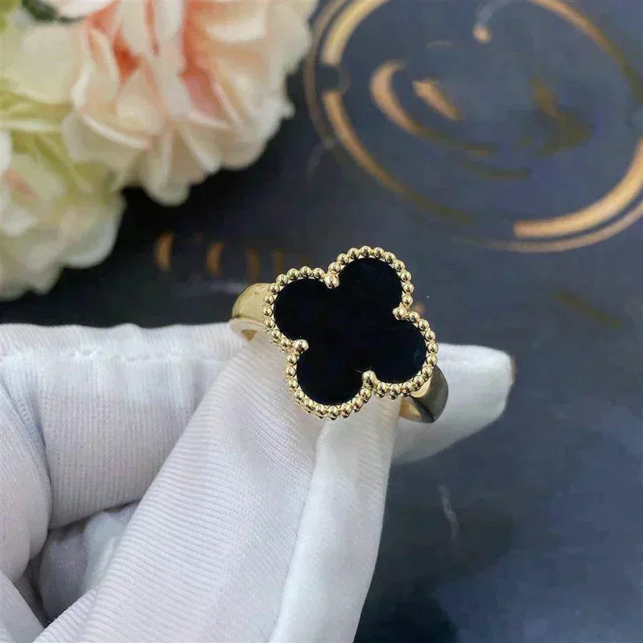 DIANA CLOVER ONYX RING