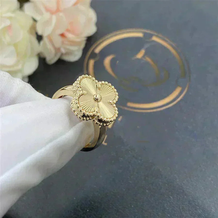 DIANA CLOVER GOLD RING