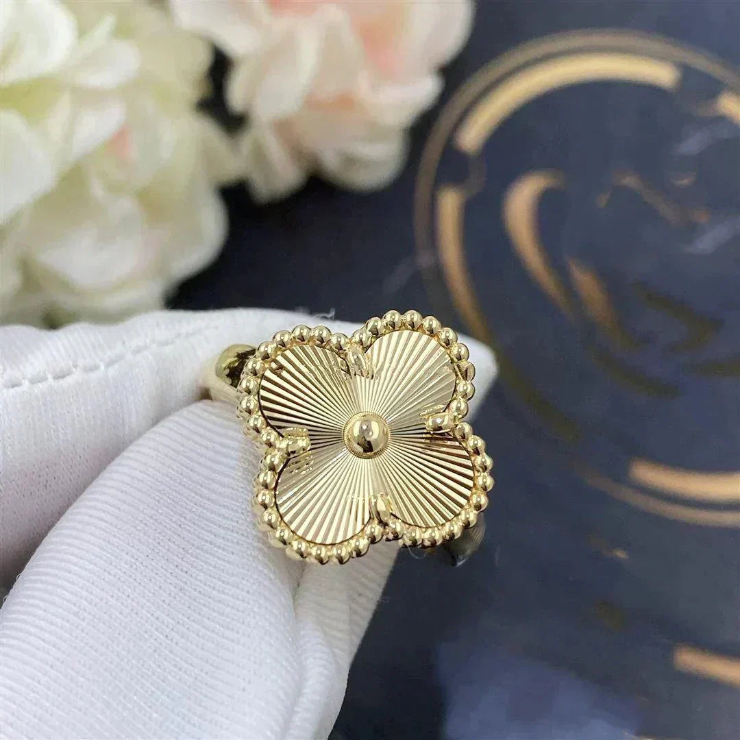 DIANA CLOVER GOLD RING