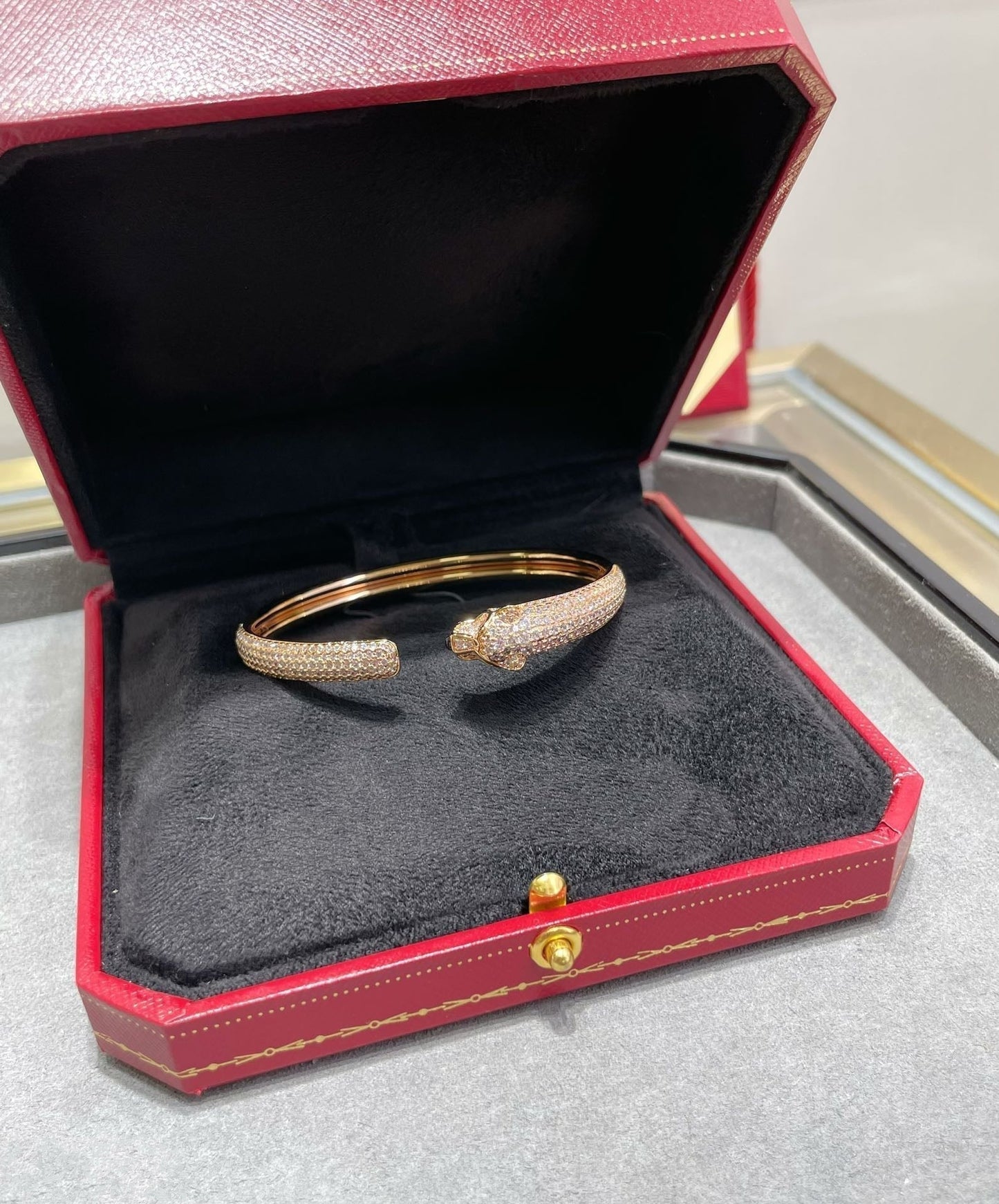 DIANA PANTHERE FULL DIAMOND OPEN BRACELET