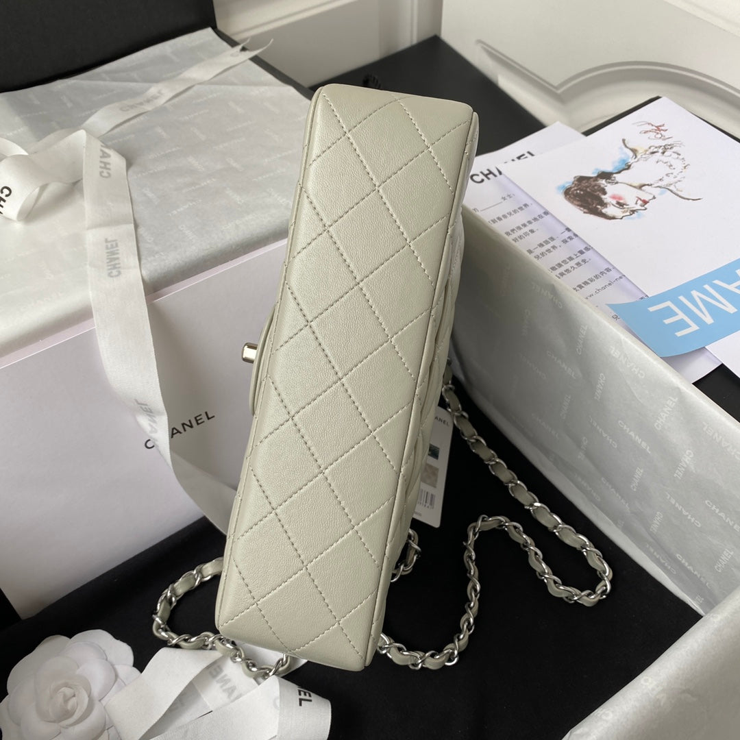 Medium Classic Flap Bag 23cm Light Grey Lambskin Silver Hardware