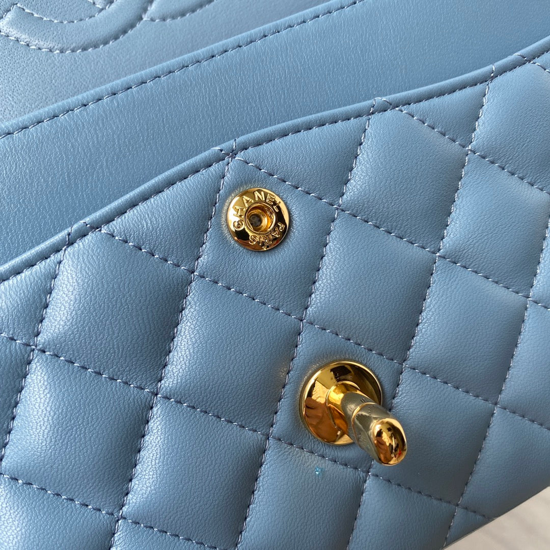 Medium Classic Flap Bag 23cm Blue Lambskin Gold Hardware