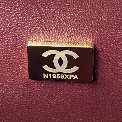 Medium Classic Flap Bag 23cm Black Lambskin Gold Hardware