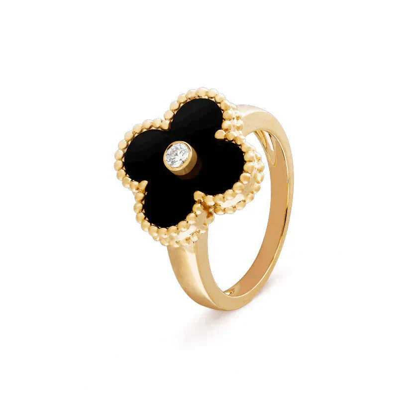 DIANA CLOVER ONYX RING GOLD DIAMOND