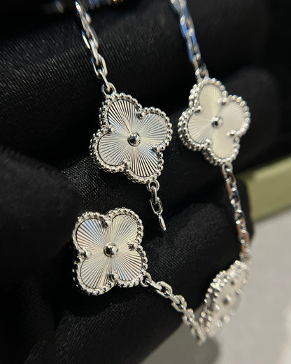 DIANA CLOVER SILVER 5 MOTIFS BRACELET