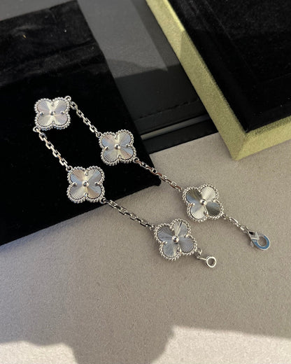 DIANA CLOVER SILVER 5 MOTIFS BRACELET